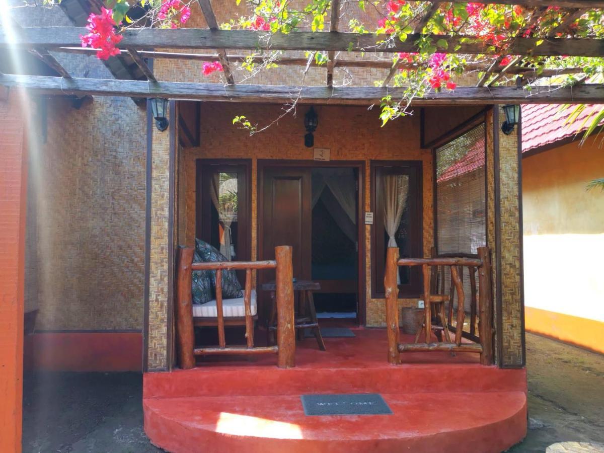 Kampung Meno Bungalows Gili Meno Δωμάτιο φωτογραφία