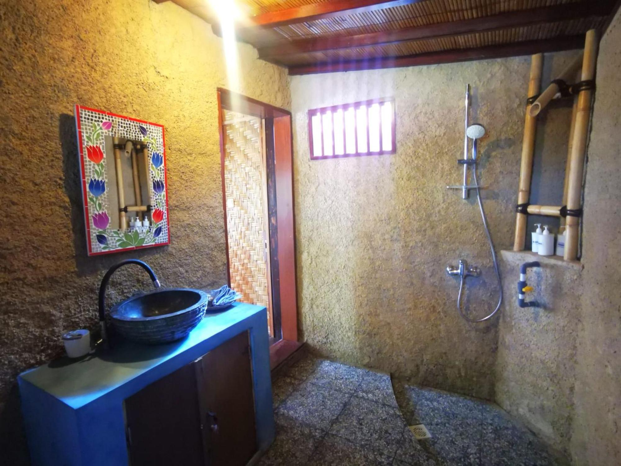 Kampung Meno Bungalows Gili Meno Δωμάτιο φωτογραφία